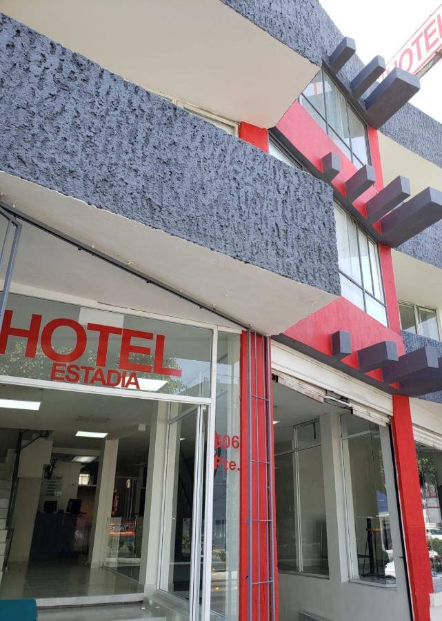 Hotel Estadia レオン エクステリア 写真